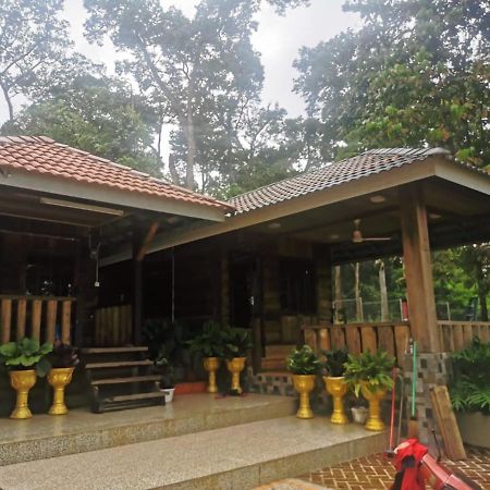 Homestay Dusun Ana Balun Слим Ривер Экстерьер фото