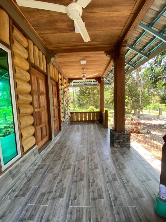 Homestay Dusun Ana Balun Слим Ривер Экстерьер фото